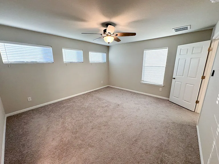 366 Silver Springs Bnd — Photo 11