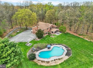 3806 Smoketown Rd, Glenville, PA 17329
