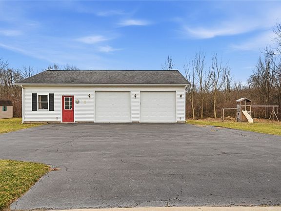 2nd image of 3699 Mitchell Rd