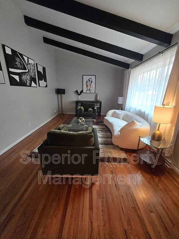 4 bed, 3.0 bath, 2184 sqft, $3,300 — Photo 3