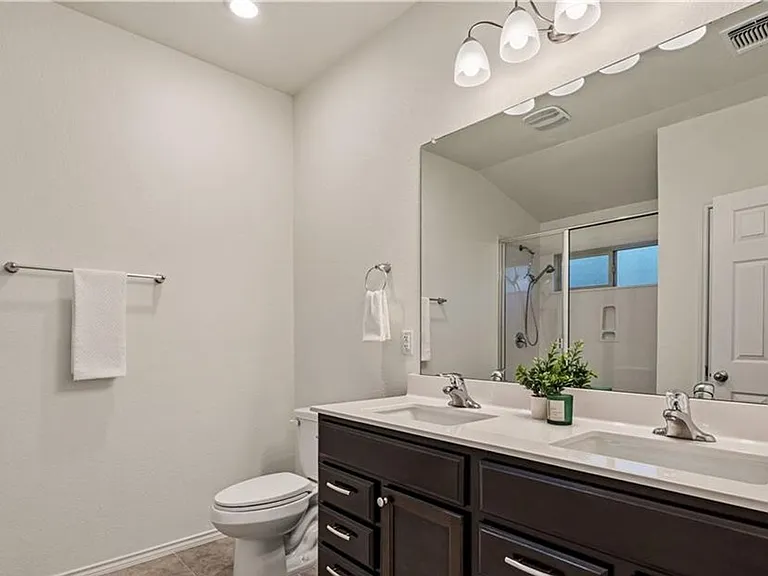 2405 Elba Dr — Photo 21