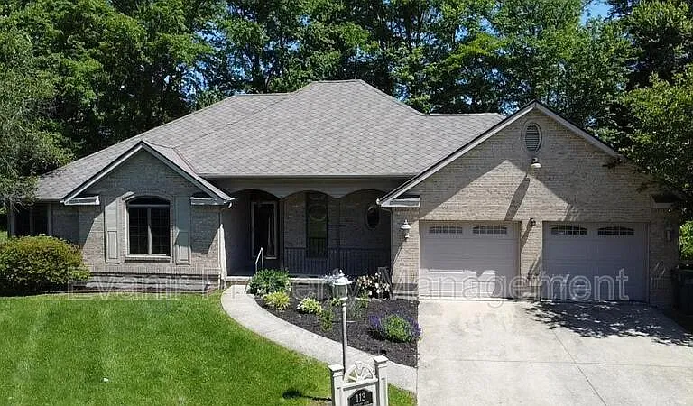 113 Brittany Ln — Photo 1