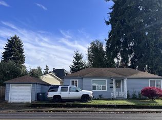 624 N Settlemier Ave, Woodburn, OR 97071