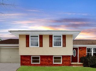 307 Victoria Dr, Normal, IL 61761