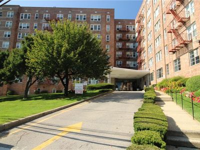 333 Bronx River Rd APT 410, Yonkers, NY, 10704