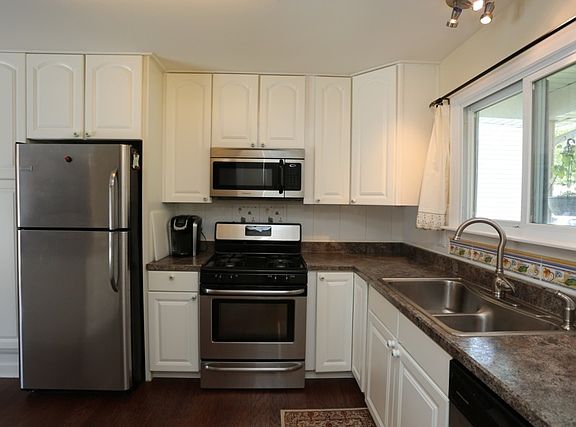 3rd image of 174 Grady Dr