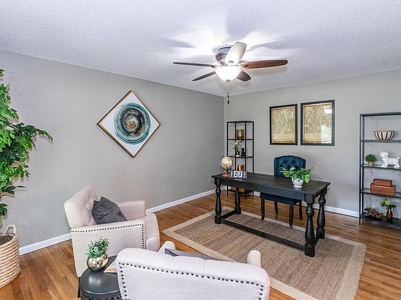 5th image of 12735 Whispering Hills Ln