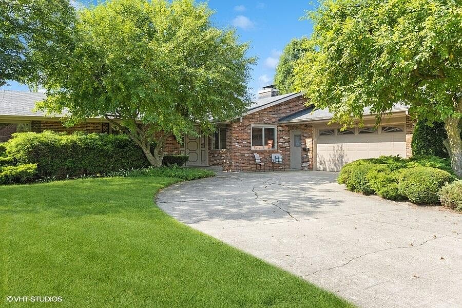 1st image of 1652 S Bonny Bruce Dr