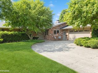 1652 S Bonny Bruce Dr, Stevensville, MI 49127