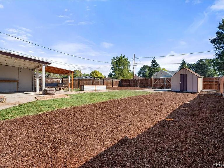 364 Meade St — Photo 19