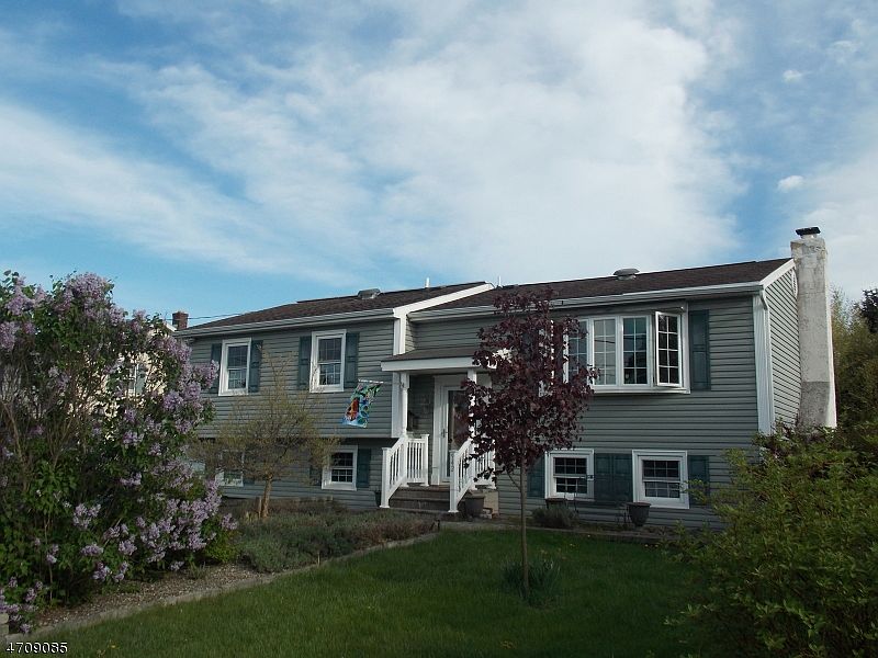 1st image of 942 Sigsbee Ave