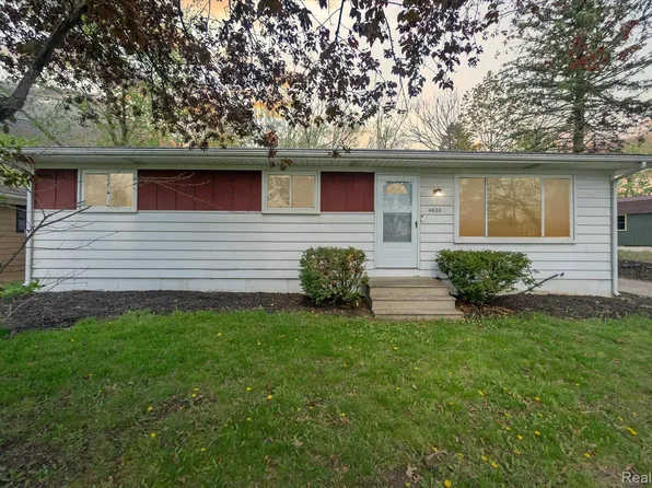 4620 Sashabaw Rd, Waterford, MI 48329