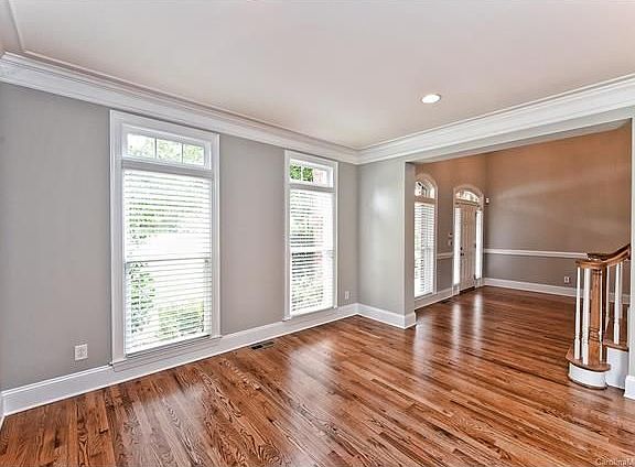 4th image of 1011 Ainsdale Dr