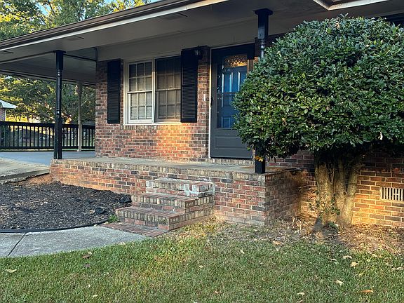 3rd image of 105 Northridge Dr