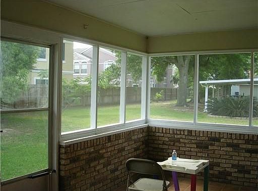 5th image of 310 Venetian Gdns