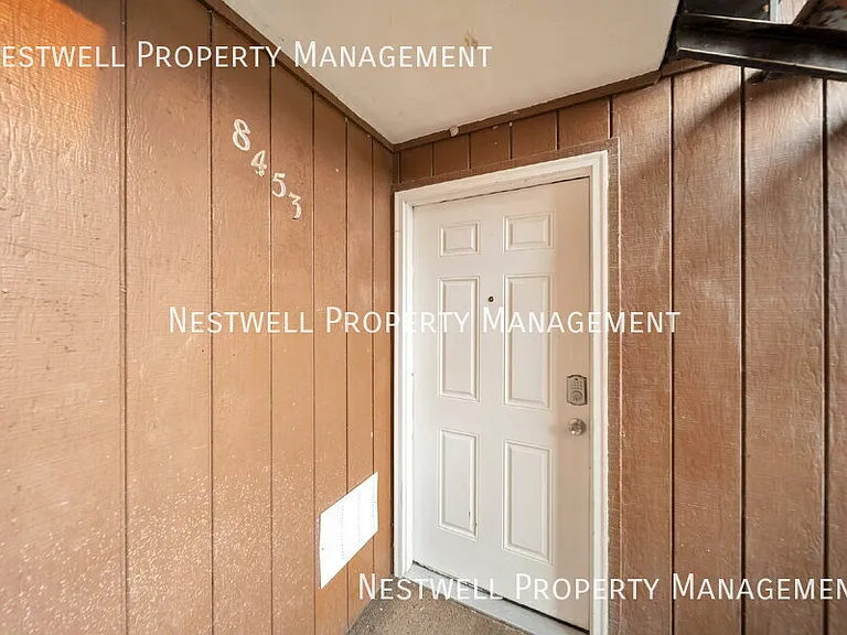 8453 S Westbridge Rd — Photo 2