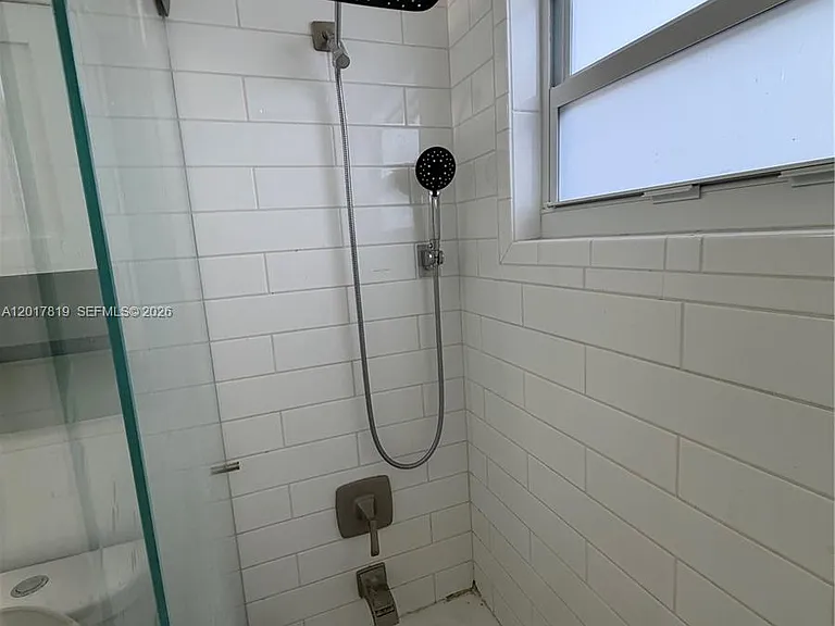 2591 NE 55th Ct #202 — Photo 6