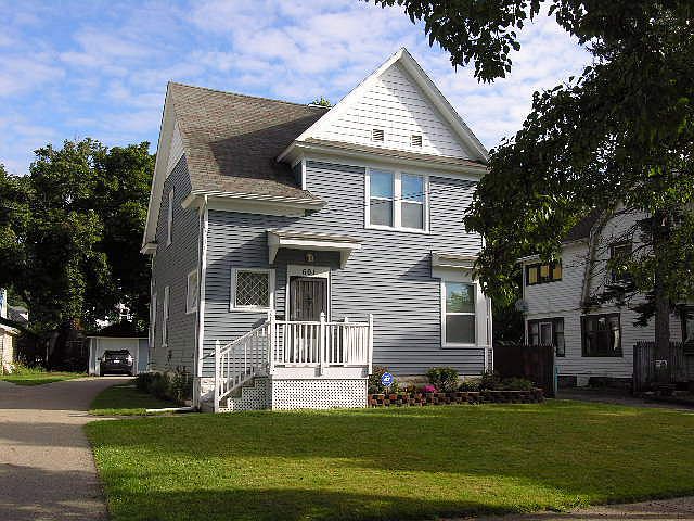 2nd image of 601 Clinton Ave