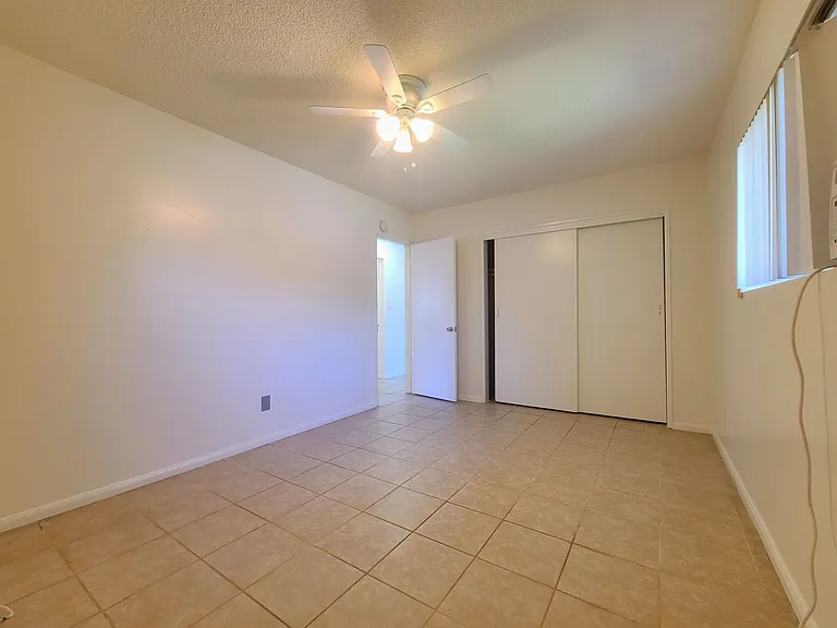 Central Ave. - 1302-1308 E. — Photo 18