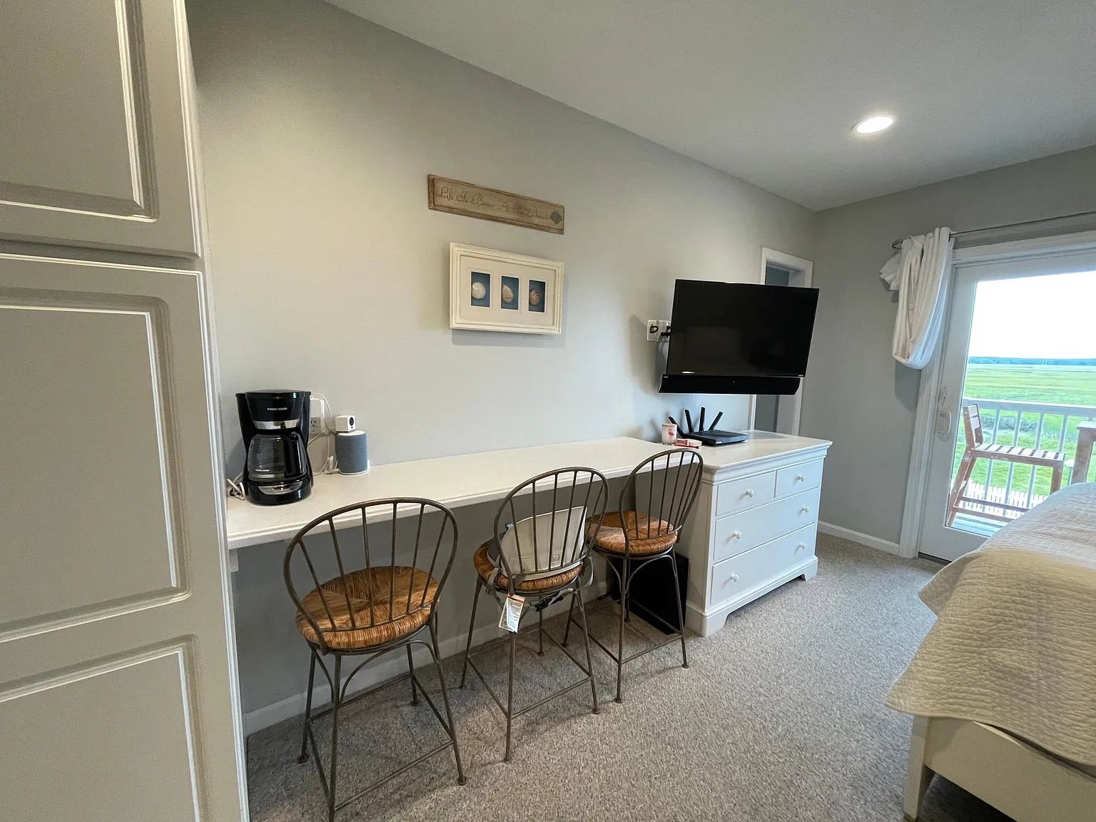 Studio, 422 sqft, $1,400 — Photo 4