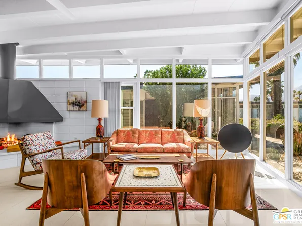 2244 E Tahquitz Canyon Way APT 8, Palm Springs, CA 92262