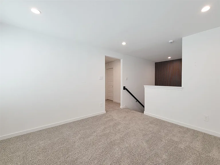 3225 Creston Gate Dr — Photo 15