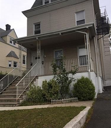 2nd image of 170 N Walnut St #1