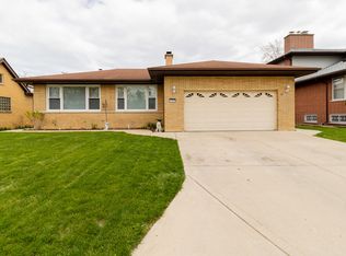 7329 N Keeler Ave, Lincolnwood, IL 60712