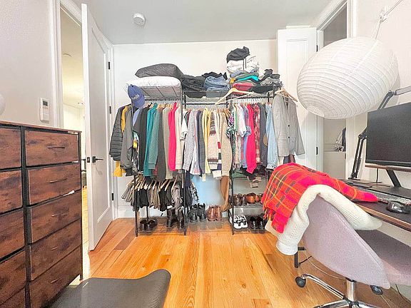 5th image of 232 Tompkins Ave #2B