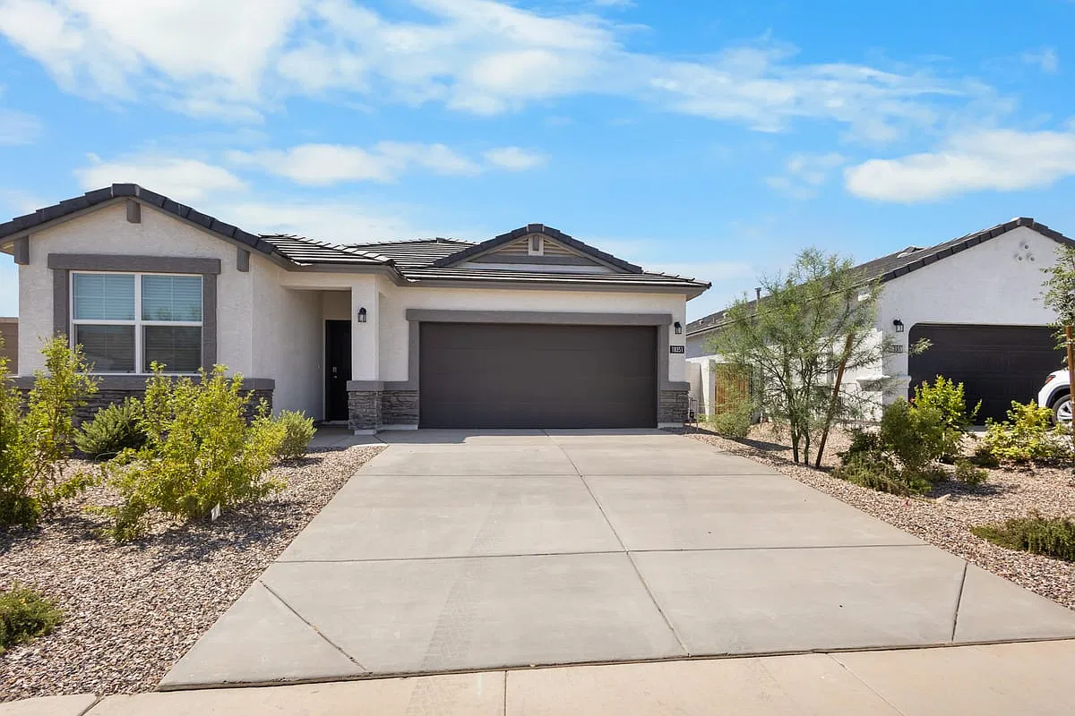 18351 W Hackamore Dr, Wittmann, AZ 85361, USA — Photo 1