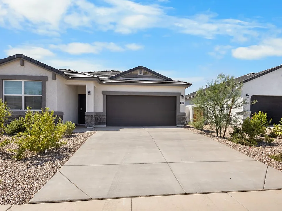 18351 W Hackamore Dr