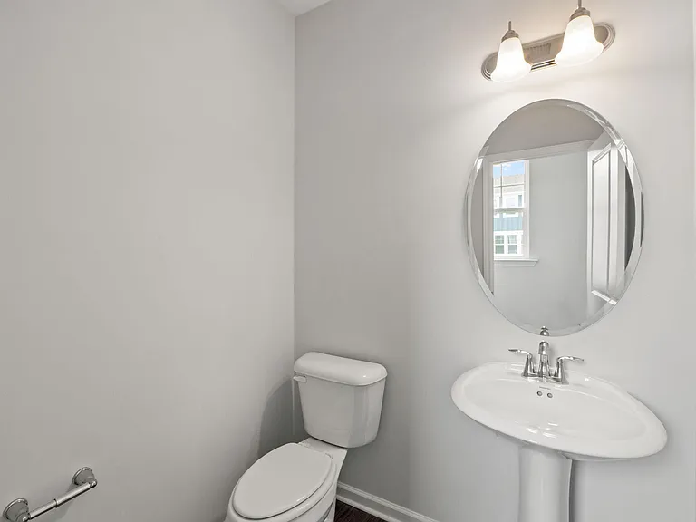 1221 Commack Dr — Photo 24