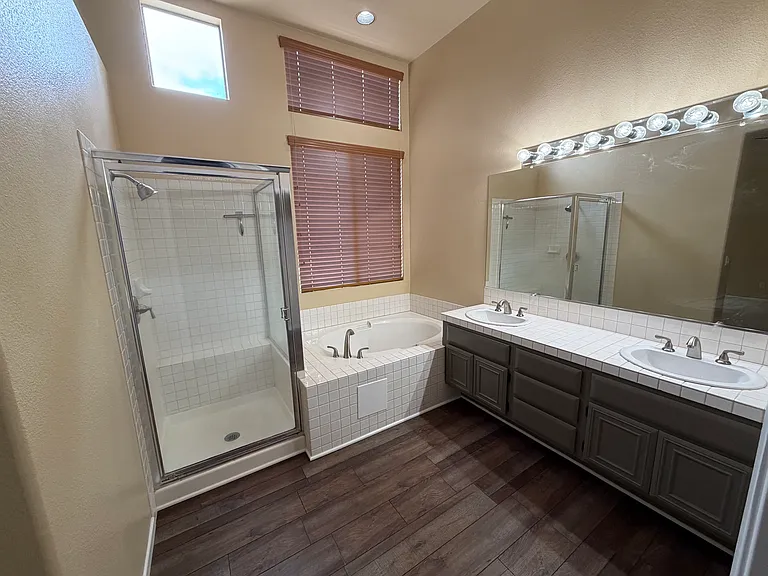 834 House Primary Bathroom
(2026)