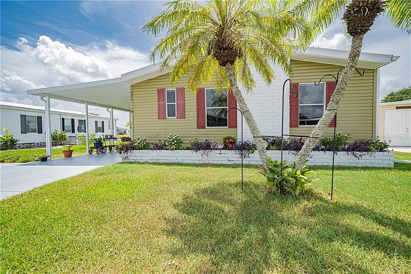 1st image of 520 Amberjack Dr