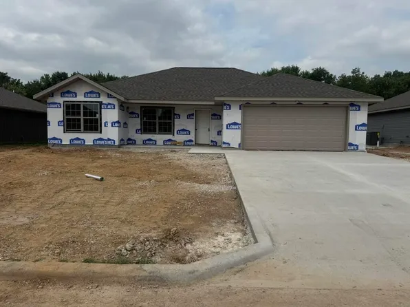 1586 Ridgemont Avenue, Monett, MO 65708