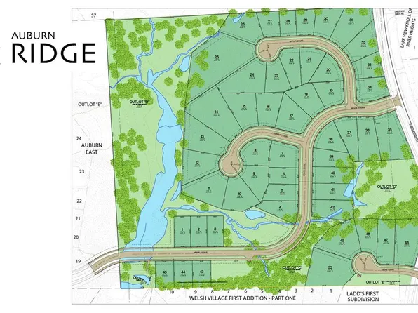 580 Auburn Ridge Rd, Coralville, IA 52241