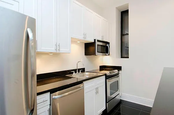 Rented by Town Residential | media 23