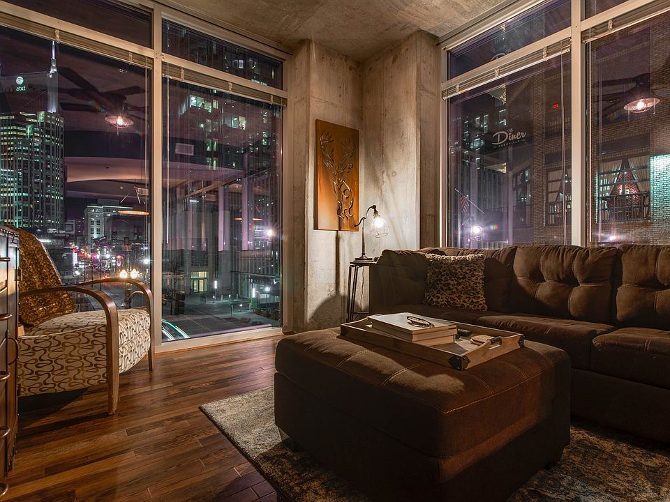 1st image of 301 Demonbreun St Unit 301