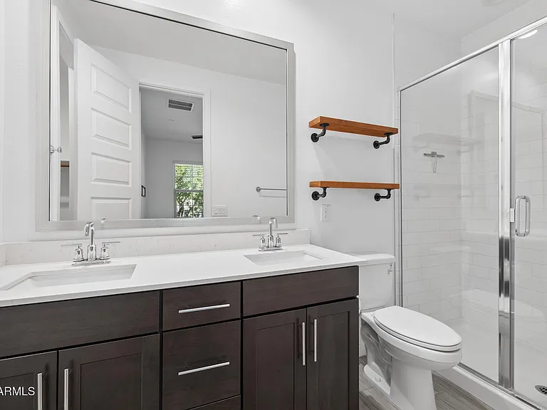 4631 S Element St — Photo 6