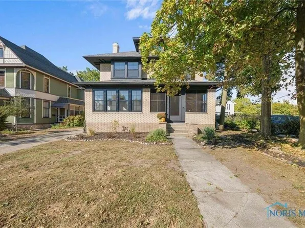 210 W Wooster St, Bowling Green, OH 43402