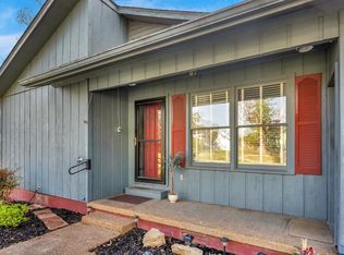601 Courthouse View St, Lafayette, TN 37083