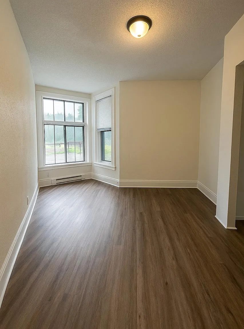 782 Case Ave. - Unit 1 — Photo 3