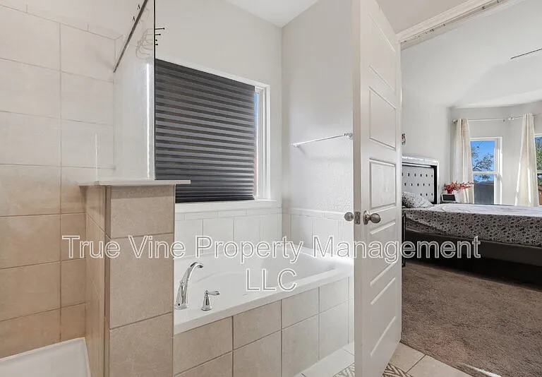 12108 Icon Rdg — Photo 18