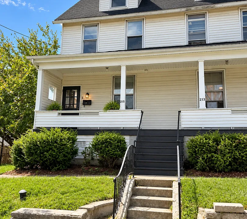 215 Donnan Ave