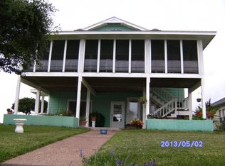 206 Lands End St, Rockport, TX 78382