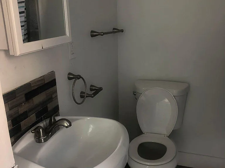 189 Hillside Ave #1B — Photo 6