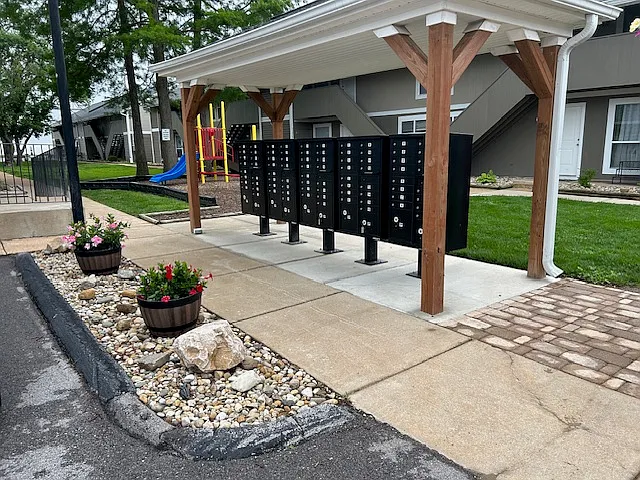 3870 Lemay Village Ln — Photo 14