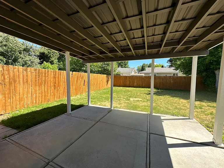 4321 Myrtlewood Dr — Photo 9