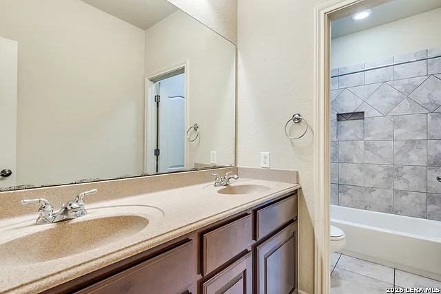 110 Evans Oak Ln — Photo 21
