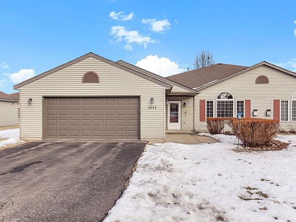 3rd image of 1324 Carriage Dr Unit A